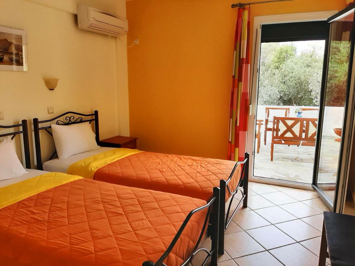 Marina Apartments Kokkari Luaran gambar